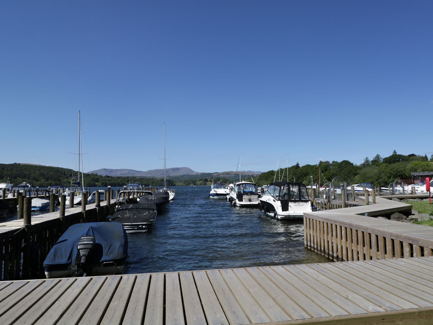 White Cross Bay marina